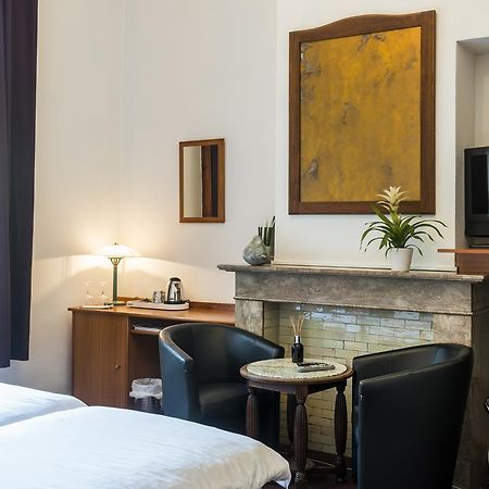 Hostellerie Lou Pahou Ронс Екстериор снимка
