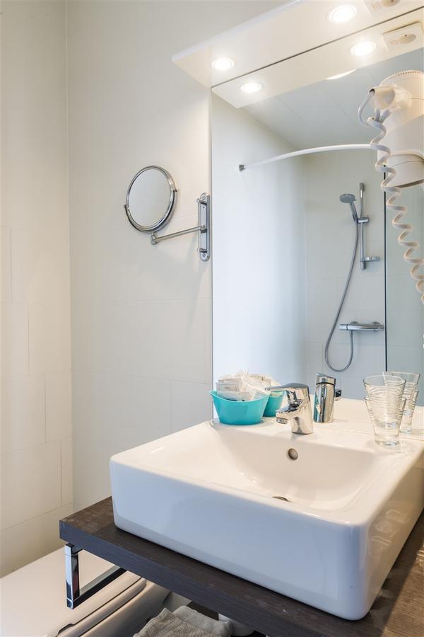 Hostellerie Lou Pahou Ронс Екстериор снимка